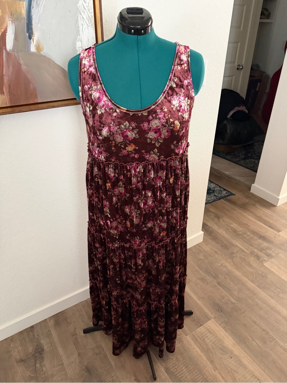 Women's Floral Velvet Maxi Dress - Burgundy Pink